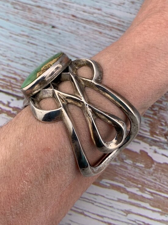 Green Turquoise Sterling Silver Sandcast Native American Cuff Bracelet J1418 - Picture 2 of 9